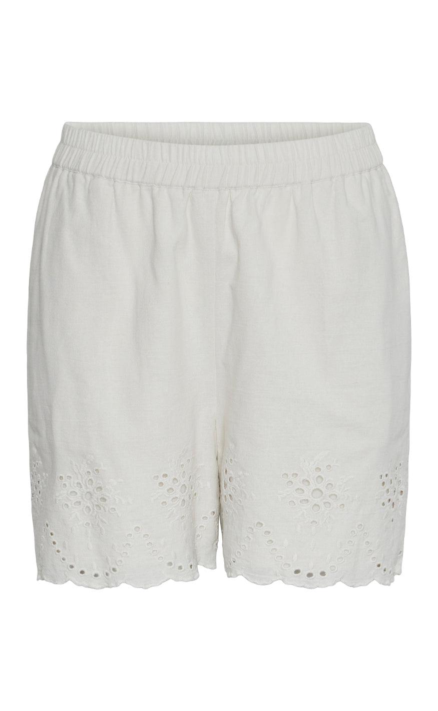 Broderede shorts Almina i birk fra Pieces